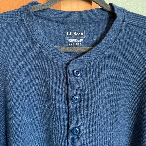 L.L. Bean 100% Cotton Waffle Knit Henley Gently Worn Size XXL Regular - Picture 4 of 5